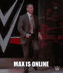Max Is Online Max GIF - Max Is Online Max Online GIFs