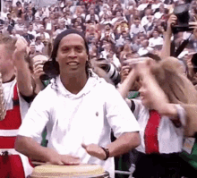 Bongo Ronaldinho GIF - Bongo Ronaldinho Russia GIFs