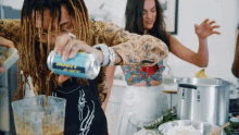 Pour Swae Lee GIF - Pour Swae Lee Cooking GIFs