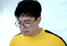 Phil Wang Taskmaster GIF - Phil Wang Taskmaster Apple GIFs