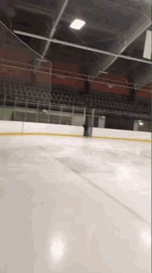 Ice Skate Fail GIF - Ice Skate Fail Ice GIFs