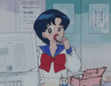 Sailor Mercury Sailor Moon GIF - Sailor Mercury Sailor Moon Eating GIFs