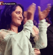 Clapping.Gif GIF - Clapping Anushka Happy Face GIFs