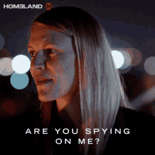 Are You Spying On Me Carrue Mathison GIF - Are You Spying On Me Carrue Mathison Claire Danes GIFs