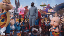 Looking Around Space Jam A New Legacy GIF - Looking Around Space Jam A New Legacy Space Jam GIFs