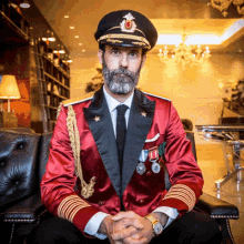 Captain Obvious Watch GIF - Captain Obvious Watch Its Time GIFs