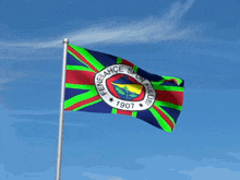 a flag that has fenerbahce spor kulubu 1907 on it