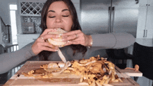 Steph Pappas Onion Wrapped Flying Dutchman GIF - Steph Pappas Onion Wrapped Flying Dutchman Burger GIFs