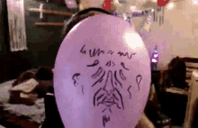 pop balloon scared gingahannah twooobee