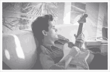 John Mayer Playing Guitar GIF - John Mayer Playing Guitar Strumming GIFs