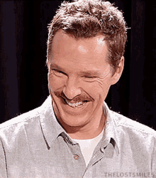 Giggling Giggle GIF - Giggling Giggle Benedict Cumberbatch GIFs