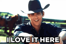 Love Here GIF - Love Here Kevinmcgarry GIFs