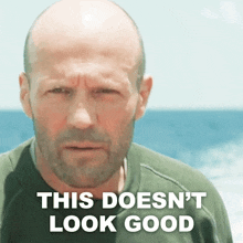 This Doesn'T Look Good Jonas Taylor GIF - This Doesn'T Look Good Jonas Taylor Jason Statham GIFs