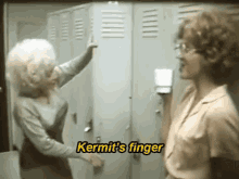 Kermits Finger Miss GIF - Kermits Finger Miss Piggy GIFs