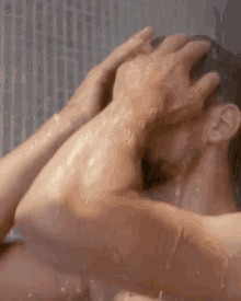 Hansgrohe Shower GIF - Hansgrohe Shower Cyclist GIFs
