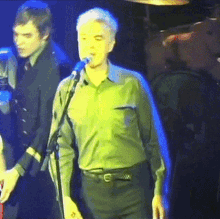 David Byrne Singing GIF - David Byrne Singing Dancing GIFs