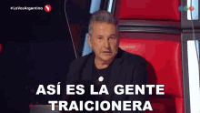 Asi Es La Gente Traicionera Ricardo Montaner GIF - Asi Es La Gente Traicionera Ricardo Montaner La Voz Argentina GIFs