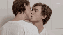 Gay Kiss GIF - Gay Kiss Passionate GIFs