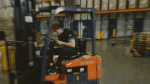 Vacuum Forklift GIF - Vacuum Forklift What GIFs
