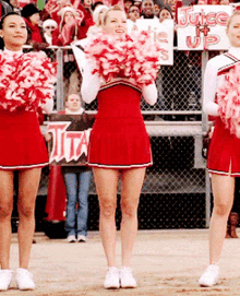 Glee Unholy Trinity GIF - Glee Unholy Trinity Cheerleaders GIFs