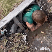 Crawling Out Viralhog GIF - Crawling Out Viralhog Getting Out Of A Tunnel GIFs