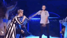 GIF