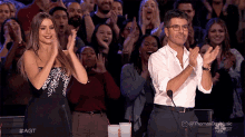 Clapping Simon Cowell GIF - Clapping Simon Cowell Sofia Vergara GIFs