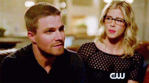 Oliver Queen Felicity Smoak GIF - Oliver Queen Felicity Smoak Arrow GIFs