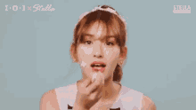 전소미 화장 메이크업 뷰티 립스틱 GIF - Jeon Somi Lipstick Korean GIFs