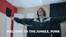 Todd Barriage Limp Bizkit GIF - Todd Barriage Limp Bizkit Welcome To The Jungle GIFs