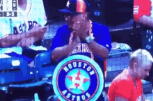 Astros Wiggy Applause Point GIF - Astros Wiggy Applause Point GIFs