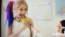 Wengie Crayons GIF - Wengie Crayons Eat GIFs