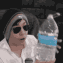 GIF