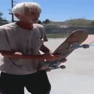 Little talks s Verizou - Strnka 4 Grandpa-skateboard