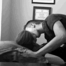 Kissing Couple GIF