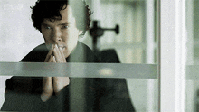 Benedikt Cumberbatch Sherlock Holmes GIF - Benedikt Cumberbatch Sherlock Holmes Thinking GIFs