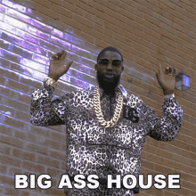 big ass house gucci mane dboy style huge house massive house