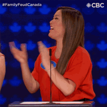 Clapping Jaclyn GIF - Clapping Jaclyn Family Feud Canada GIFs
