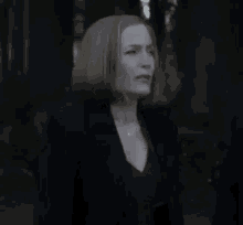 Hm GIF - Looking Around Curious Confused GIFs