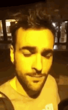 Marco Mengoni Perplesso GIF - Marco Mengoni Perplesso Bah GIFs