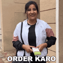 Order Karo Sushma Chhikara GIF - Order Karo Sushma Chhikara Karo Yeh Item Order GIFs