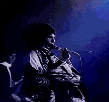 Freddie Mercury Queen GIF - Freddie Mercury Queen 70sfreddie GIFs