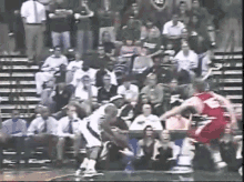 Cooley Dunk Charlotte Basketball GIF - Cooley Dunk Charlotte Basketball Clt GIFs