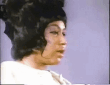 Aretha Franklin Singing GIF - Aretha Franklin Singing Dr Martin Luther King Memorial Service GIFs