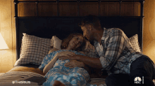 touching tummy kevin pearson madison this is us baby