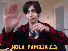 Aidan Hola Familia Aidan Hello Family GIF - Aidan Hola Familia Aidan Hello Family Aidan Gallagher Hola GIFs