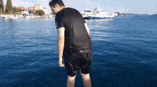 Kicked Thealfredsource GIF - Kicked Thealfredsource Kicked In Water GIFs
