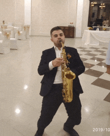 Iuga Mihai Iuga GIF - Iuga Mihai Iuga Mihai Iuga Saxophone GIFs