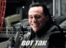 мстители марвел локи том хиддлстон вот так круто палец GIF - The Avengers Marvel Loki GIFs