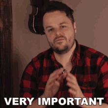 Very Important Rob Landes GIF - Very Important Rob Landes Crucial GIFs